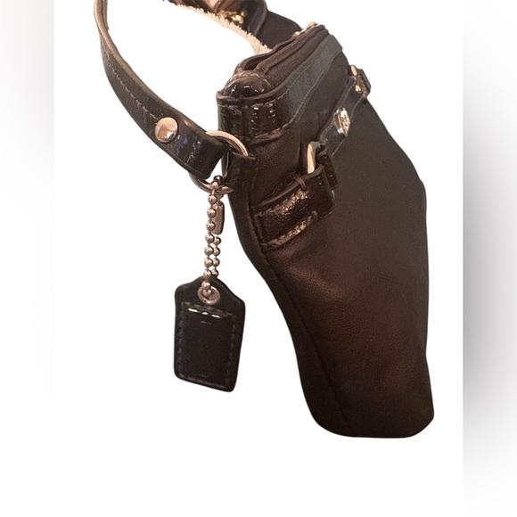 Coach Black Penelope Medium Smooth Leather Wristlet With Hangtag - Picture 5 of 8